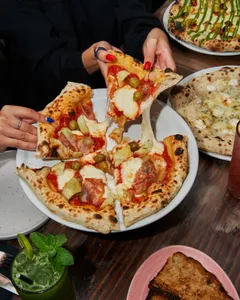 Pizza Carnivora